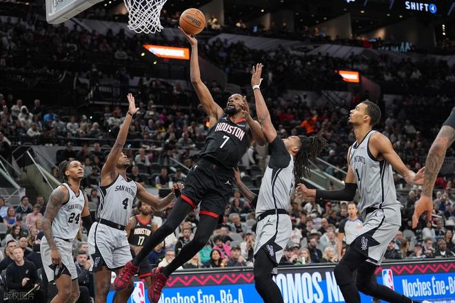 文班亚马统治全场 马刺大胜火箭西部排名再变