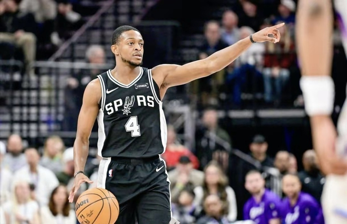 福克斯数据爆发凸显领袖担当 马刺崛起背后是他