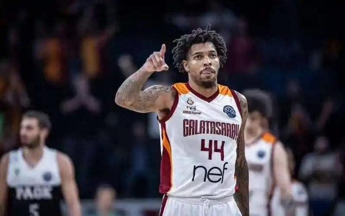 山东主场失利暴露节奏失控，联盟格局加速重塑