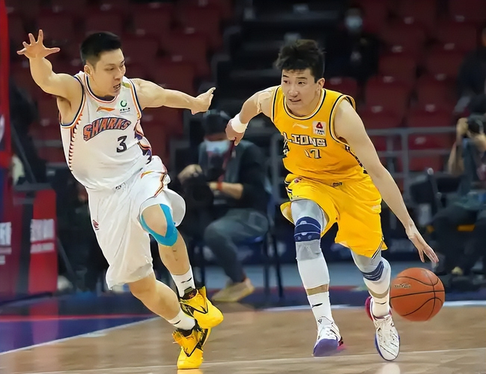 山东主场失利暴露节奏失控，联盟格局加速重塑